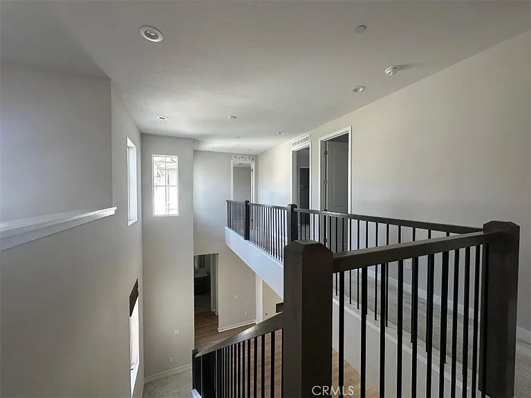 220 Edna Pkwy — Photo 7