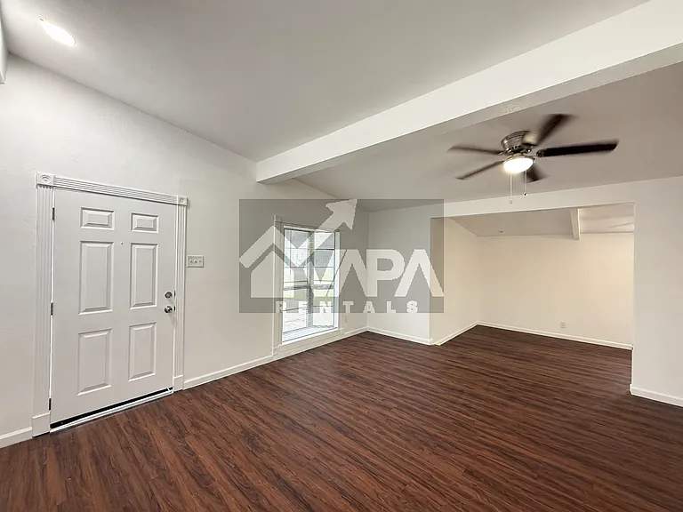 407 Creath Pl — Photo 9