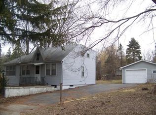 W4006 Longfellow Dr, Lake Geneva, WI 53147