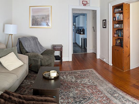 5th image of 151 Saint James Pl #2