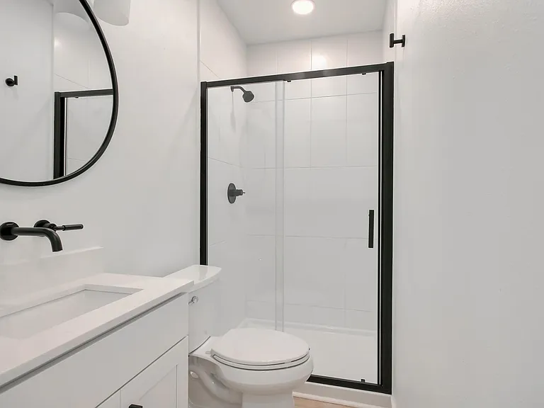 4714 16th Ave NE — Photo 6
