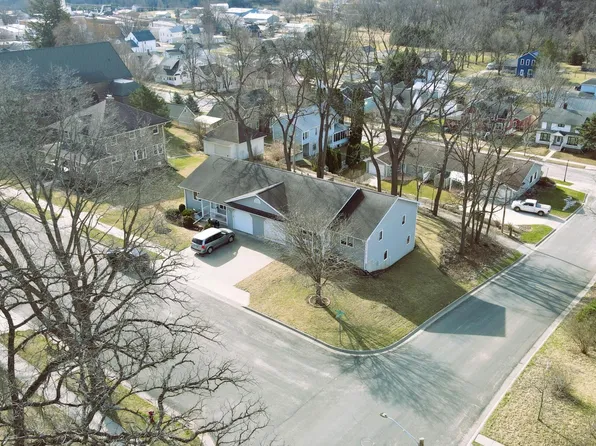 418 Preston St NW, Preston, MN 55965