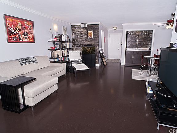 3rd image of 4915 Tyrone Ave APT 132