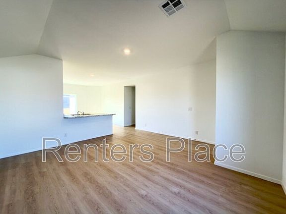 2nd image of 1111 Raven Dr