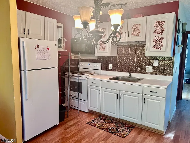 1 bed, 1.0 bath, $1,000 — Photo 3