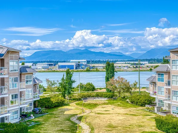 5880 Dover Cres #426, Richmond, BC V7C 5P5
