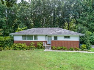 849 W Outer Dr, Oak Ridge, TN 37830