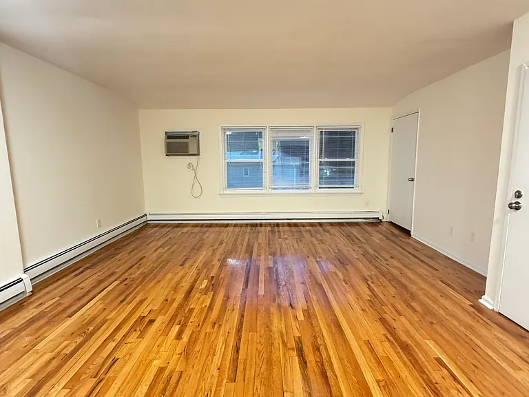 45 Watchogue Rd #2 — Photo 6
