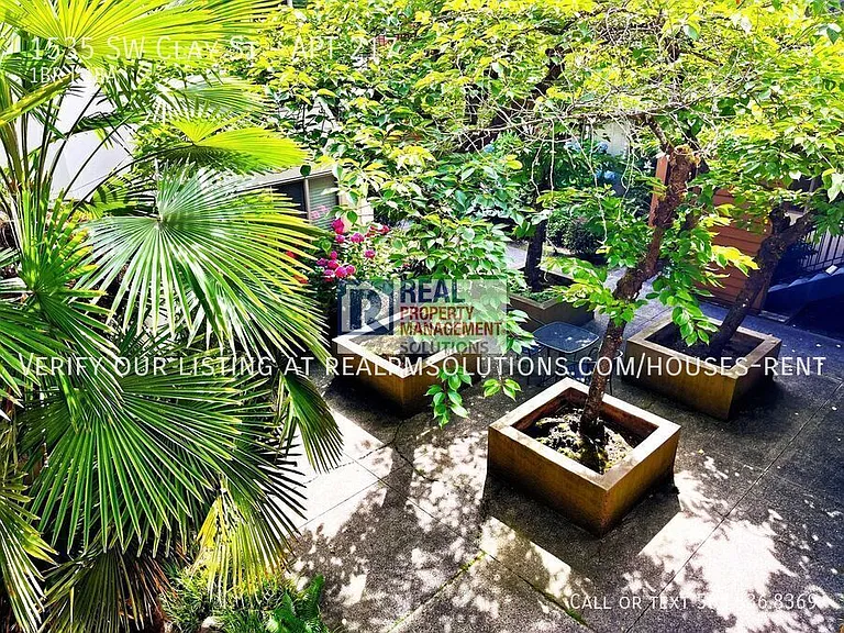 1535 SW Clay St #217 — Photo 46
