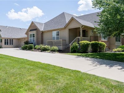 15183 S Greenwood St Ste 2700, Olathe, KS, 66062