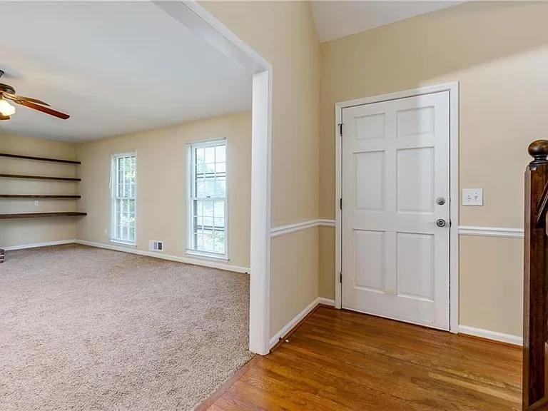 2890 Carrollton Ct — Photo 2