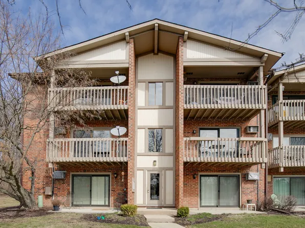 2392 Abbeywood Dr APT C, Lisle, IL 60532