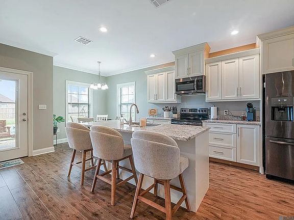 4th image of 130 Juliana Way