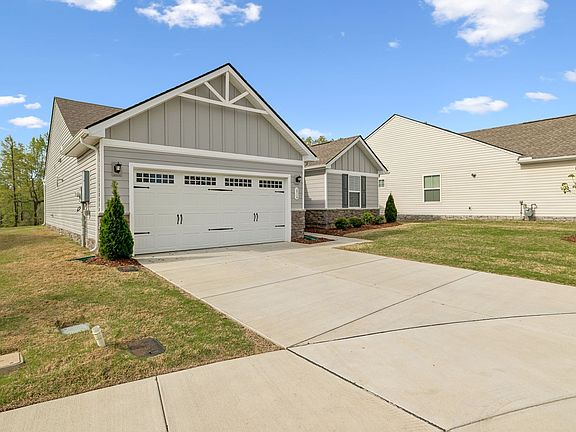 3rd image of 616 Streamview Dr