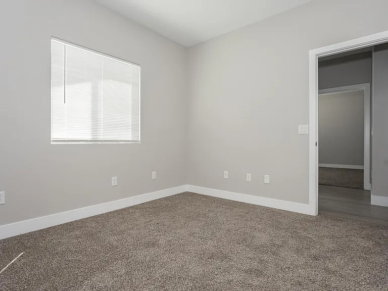 1561 S Dandelion St #1 — Photo 26