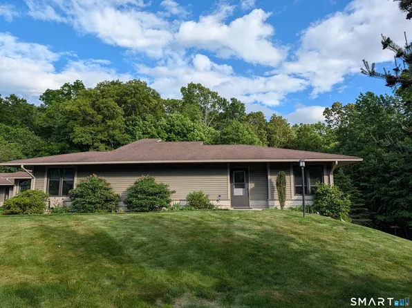 9 Sycamore Drive #D, Mansfield, CT 06268