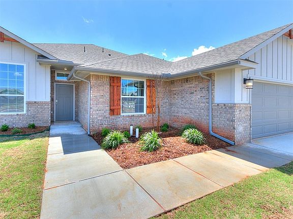 3rd image of 3710 Abingdon Dr