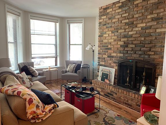 2nd image of 3544 N Wilton Ave APT 1