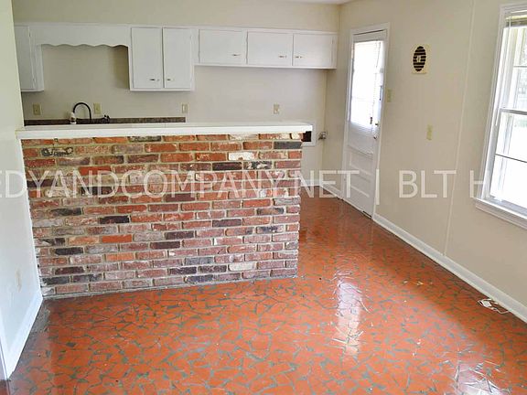 3rd image of 4793 Blanding Cv