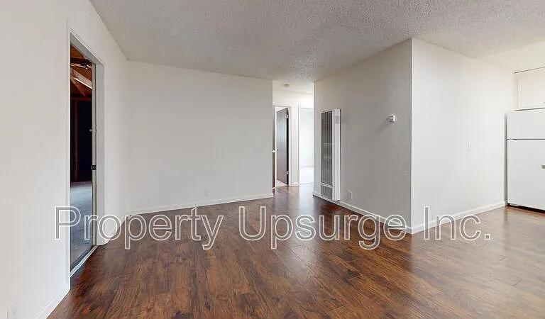 2739 Gilmore Ln #4 — Photo 3