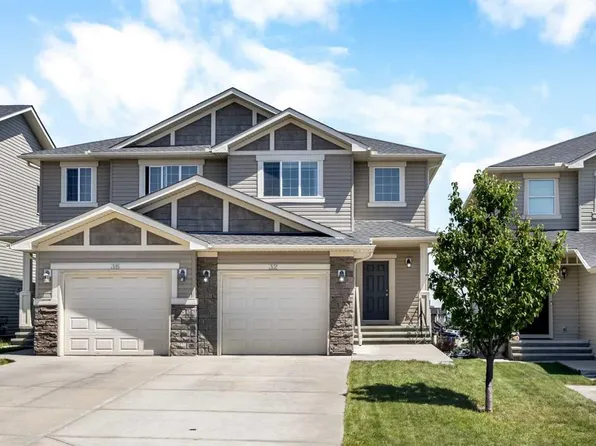 32 W Panatella Cmn NW, Calgary, AB T3K 0T5