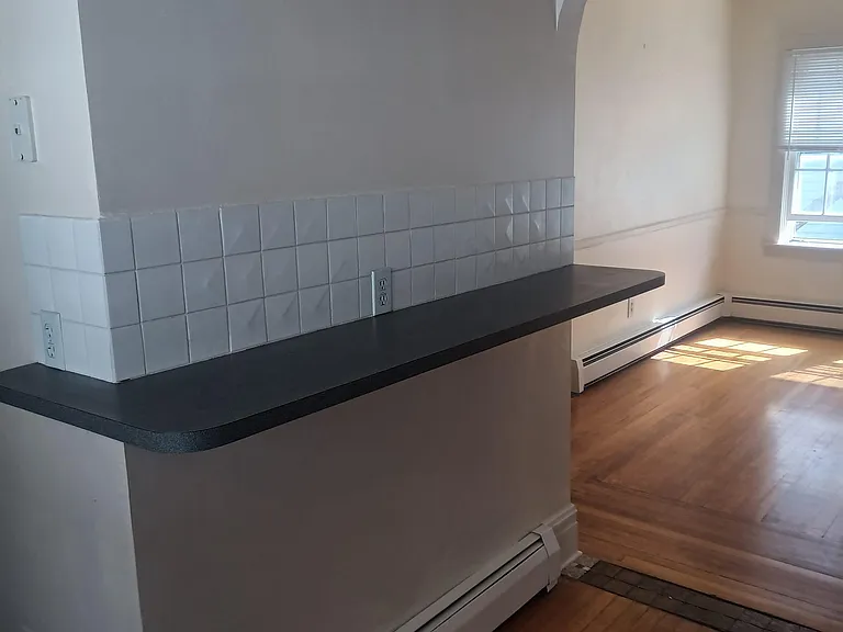 27 Ogden St #2 — Photo 23