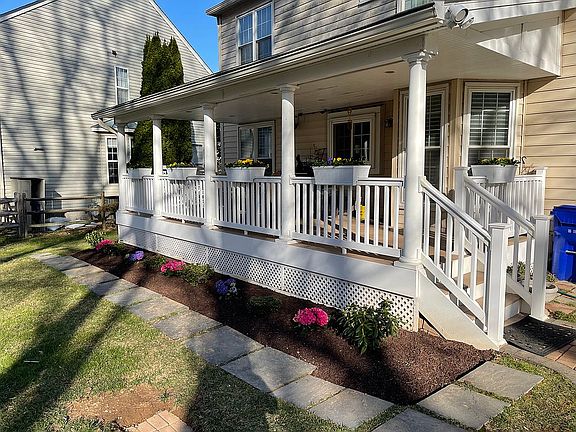 2nd image of 3 Heritage Farm Ct