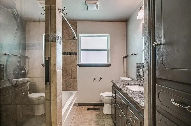 648 W Beam Ave — Photo 4