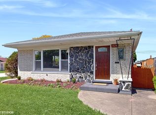 524 Escanaba Ave, Calumet City, IL