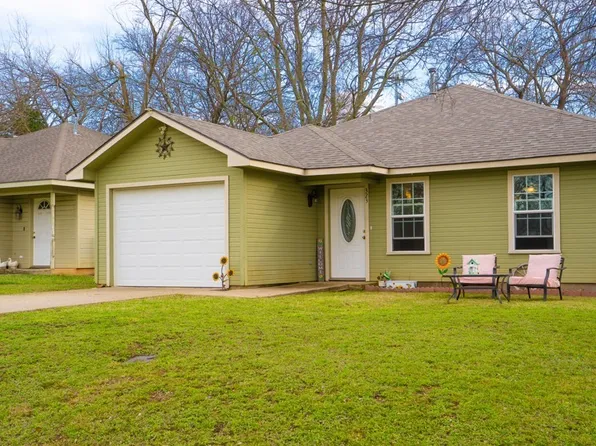 323 Texas St, Pottsboro, TX 75076