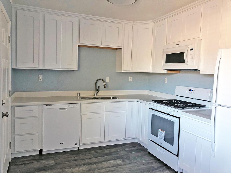 1st image of 1220 Peach Ct