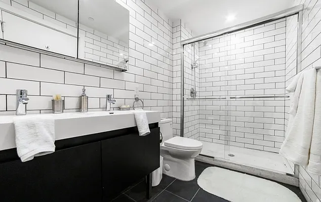 Rented by Compass | media 23