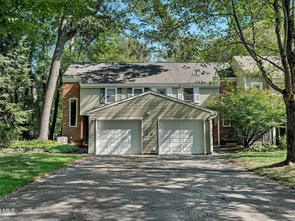 28 Willard Drive, Clifton Park, NY 12148