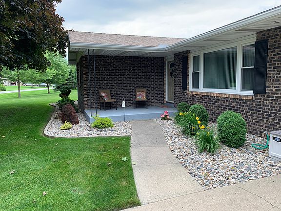 2nd image of 51982 Northfield Dr