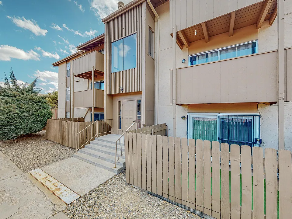 3867 Montgomery Blvd NE #1601