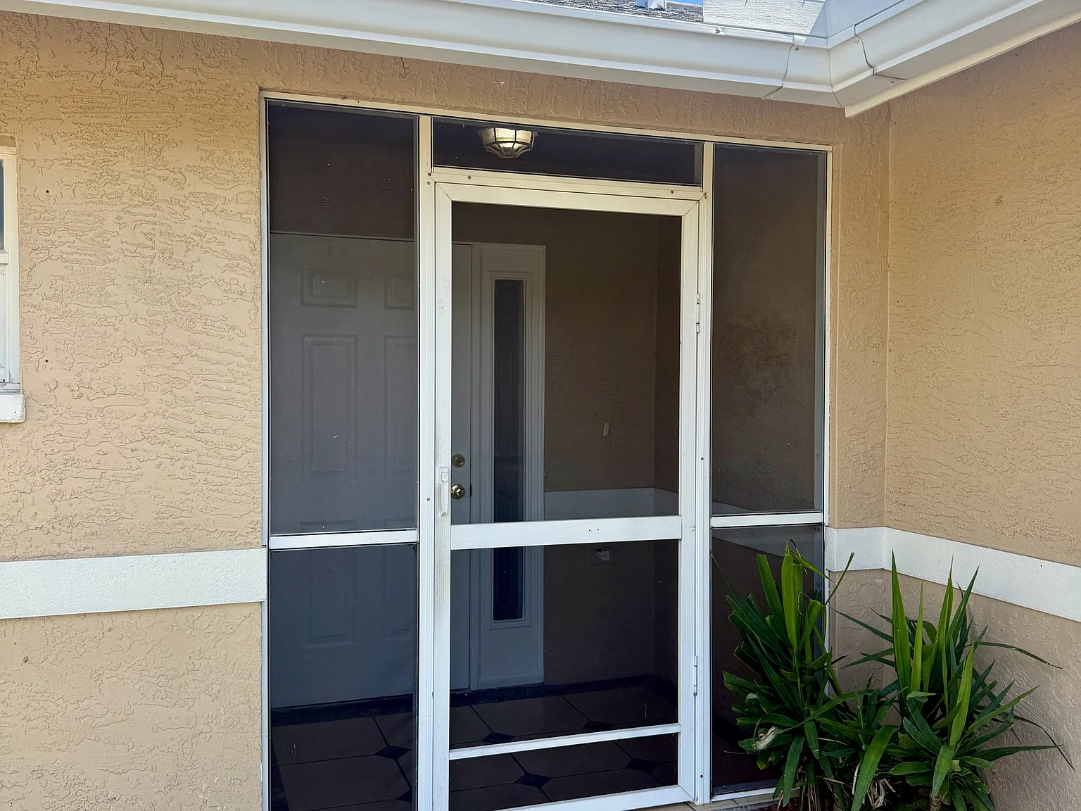 3 bed, 1148 sqft, $1,495 — Photo 2