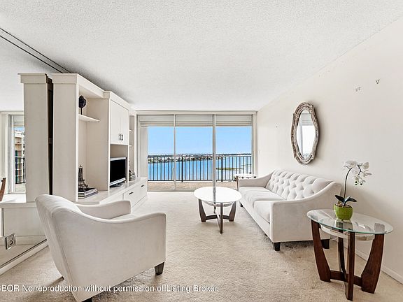 4th image of 1701 S Flagler Dr APT 1806