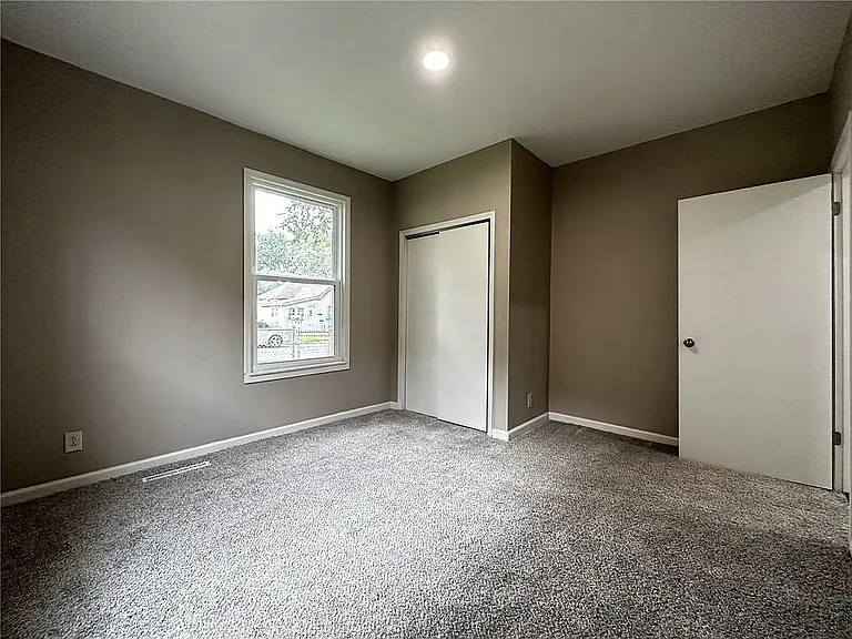 6401 Sherman St — Photo 19