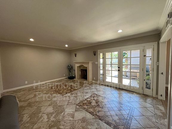 4th image of 15358 Leadwell St