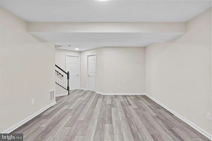 8880 Papillon Dr — Photo 34