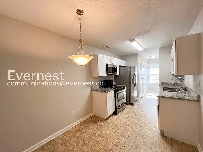 7266 Illinois Central Ave — Photo 5