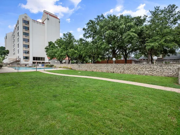 2128 Reflection Bay Dr #2128, Arlington, TX 76013