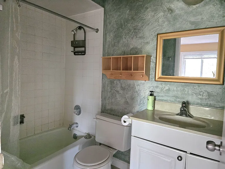 Cobblestone Cir — Photo 12