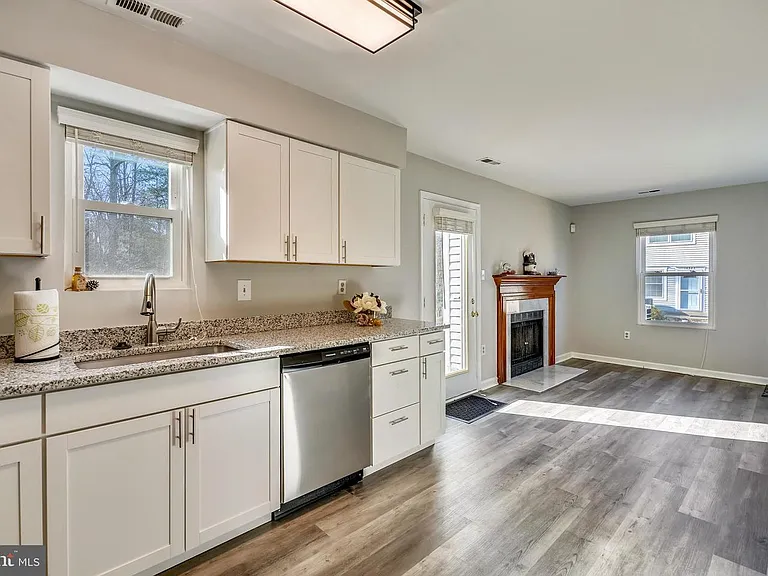 14324 S Shore Ct — Photo 4