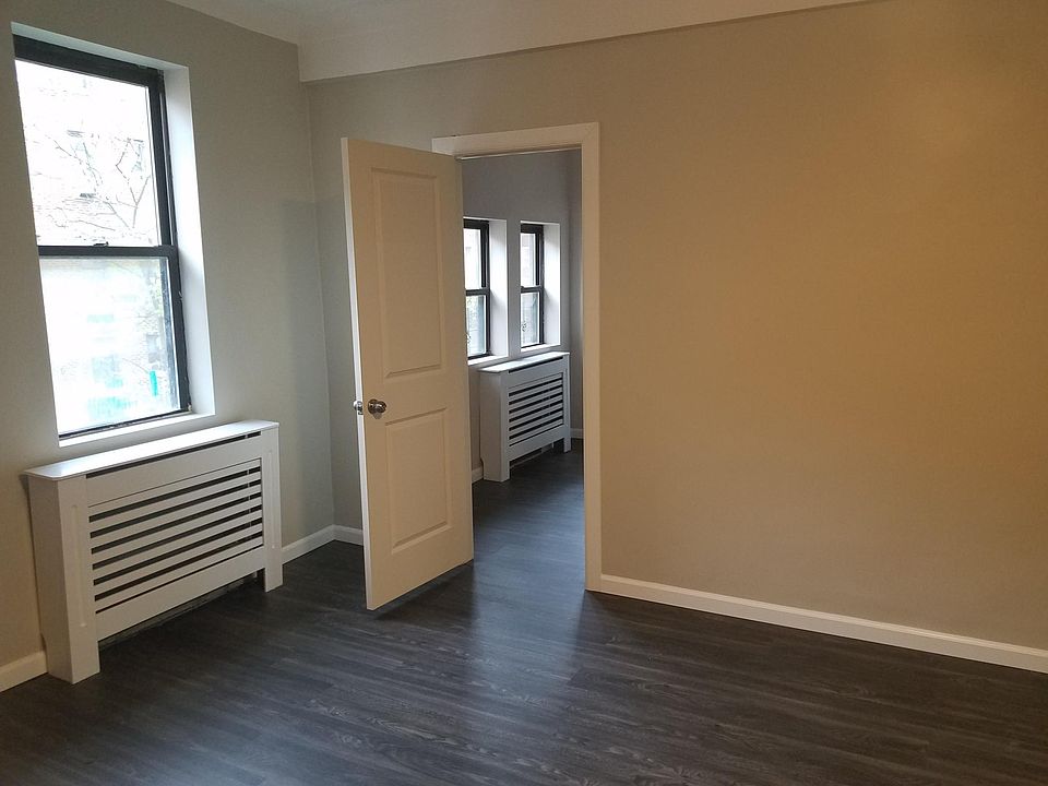 1st image of 3130 Brighton 6th St APT 4E