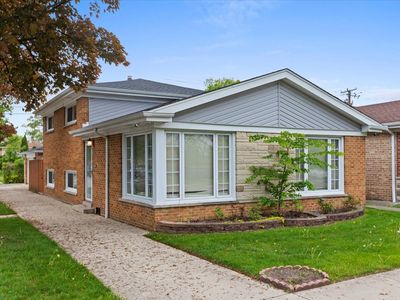 6360 N Kedvale Ave, Chicago, IL, 60646