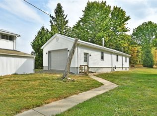5150 Phillips Rice Rd, Cortland, OH 44410