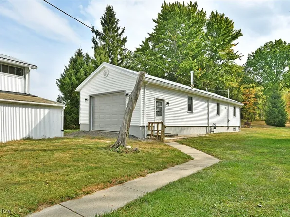 5150 Phillips Rice Rd, Cortland, OH 44410