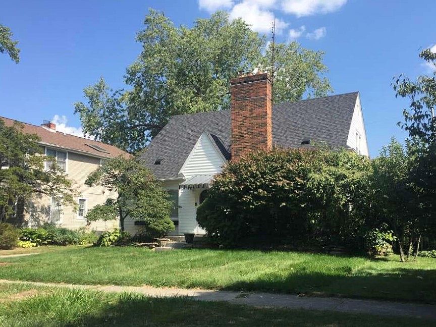 2nd image of 927 Blanchard Ave