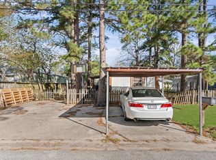 145 Rollingpines, Conroe, TX 77301